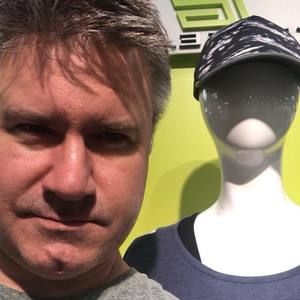 Meet your Posher, Sam